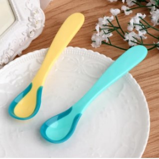 2 Pcs Baby Warm Color Changing Spoon Candy Color Antiscalding Baby Eating Spoon Children Spoon Feeding Tableware